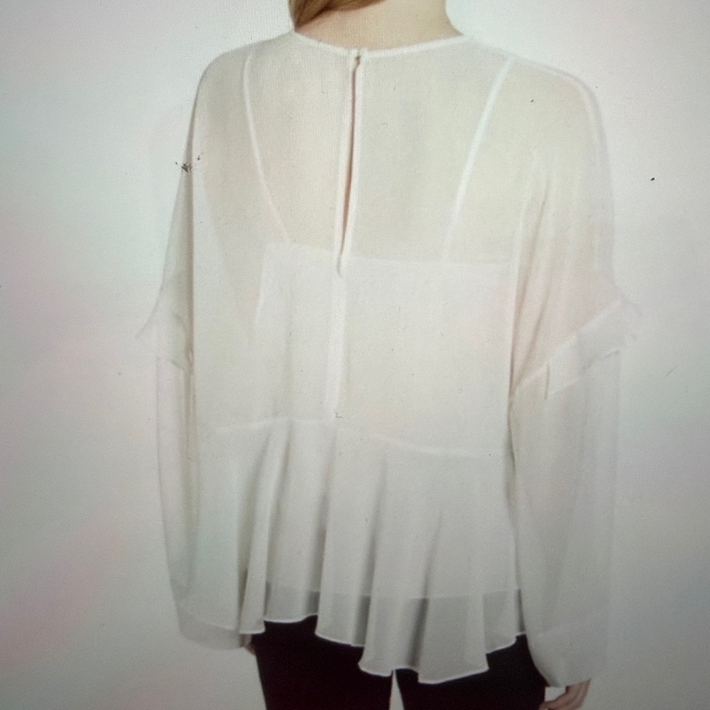 Chelsea 28 Ruffle top - Picture 13 of 14